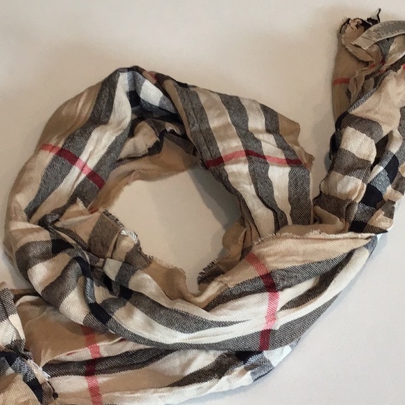 Burberry Accessories - Plaid Burberry scarf